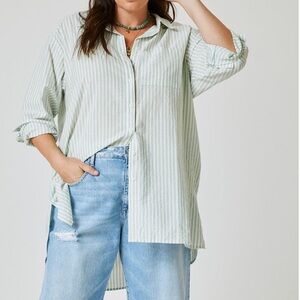 Anthropologie Longline Button down Shirt Green & White Size Small